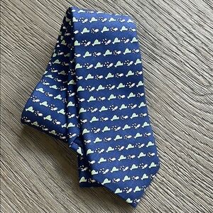 Vineyard Vines Blue Whale Print Tie